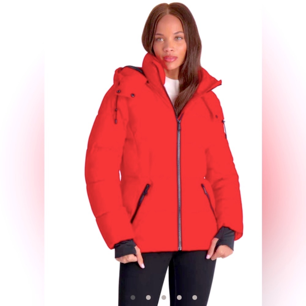 NWT BCBGMAXAZRIA  Short Quilted Hooded Winter Puffer Coat Lipstick Red |Size L